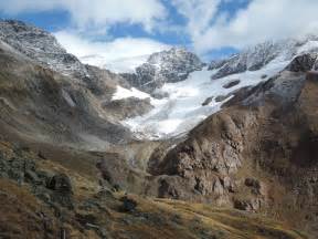 Der Yajiangling-Naturpark - Ein Paradies für Wanderer und Fotografen!